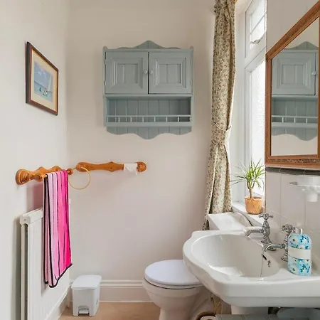 Hébergement de vacances Large 4 Bedroom House-free Parking With Garden And Terrace Bristol