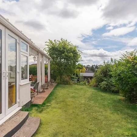 Hébergement de vacances Large 4 Bedroom House-free Parking With Garden And Terrace Bristol